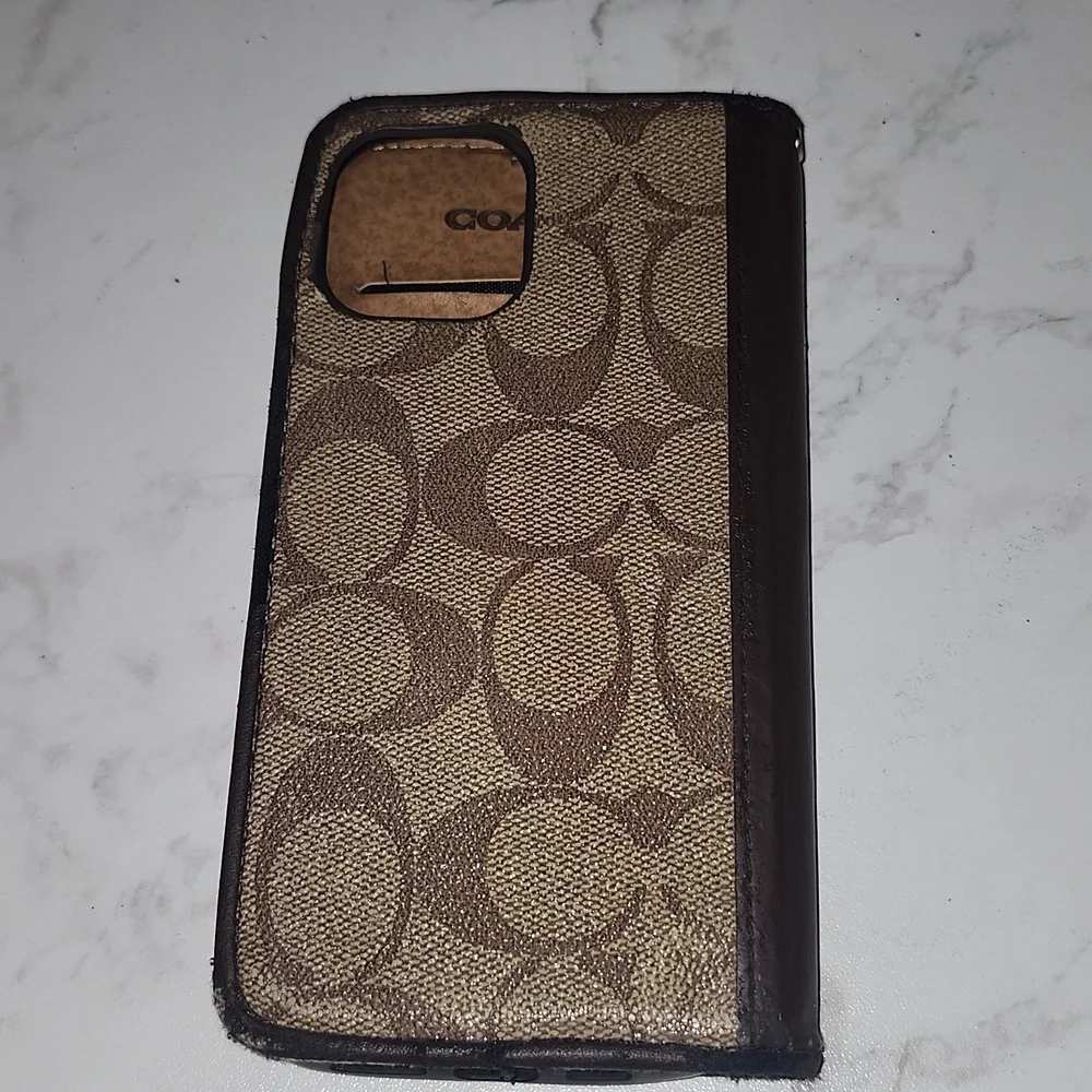 Coach Iphone Case - Picture 2 of 7